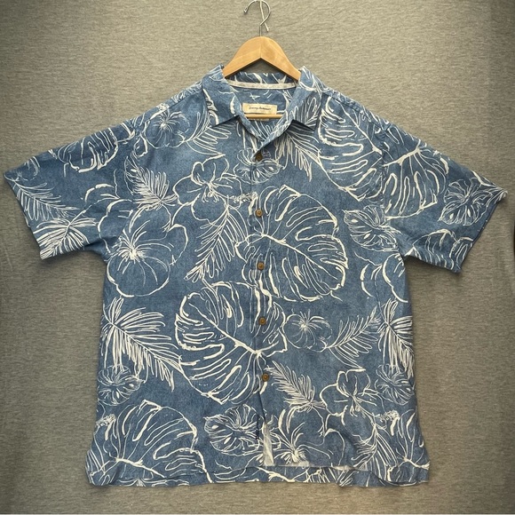 Tommy Bahama Other - Tommy Bahama Silk Short Sleeve Shirt Size XL Original Fit Blue White